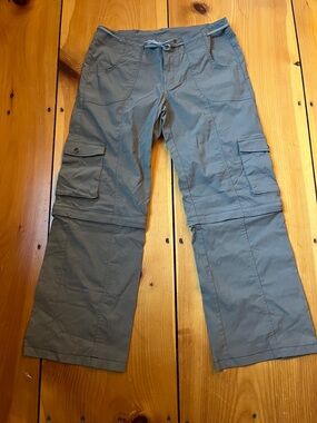 PRANA 10 Olive Green Convertible Pants Zip Off Cargo Pockets